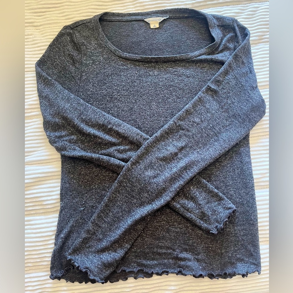 Aeropostale Medium Soft Long Sleeve